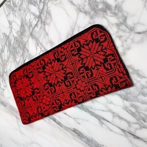 NWT Embroidered Cross Stitched Red Wallet Clutch Palestinian Tatreez Bethlehem
